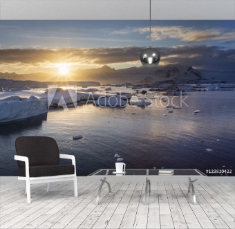 Picture of Antarctic sunrise